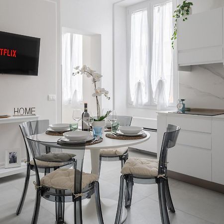 Via Ponte Alle Mosse, 19 - Florence Charming Apartments - A Chic, Newly Renovated Apartment Near Tram Leopolda, A Few Min From Downtown Exterior foto