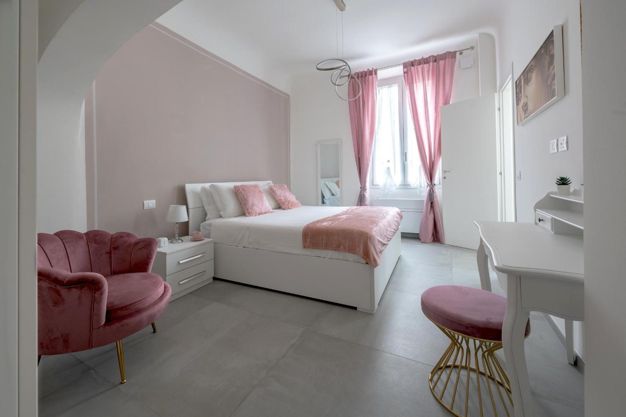 Via Ponte Alle Mosse, 19 - Florence Charming Apartments - A Chic, Newly Renovated Apartment Near Tram Leopolda, A Few Min From Downtown Exterior foto
