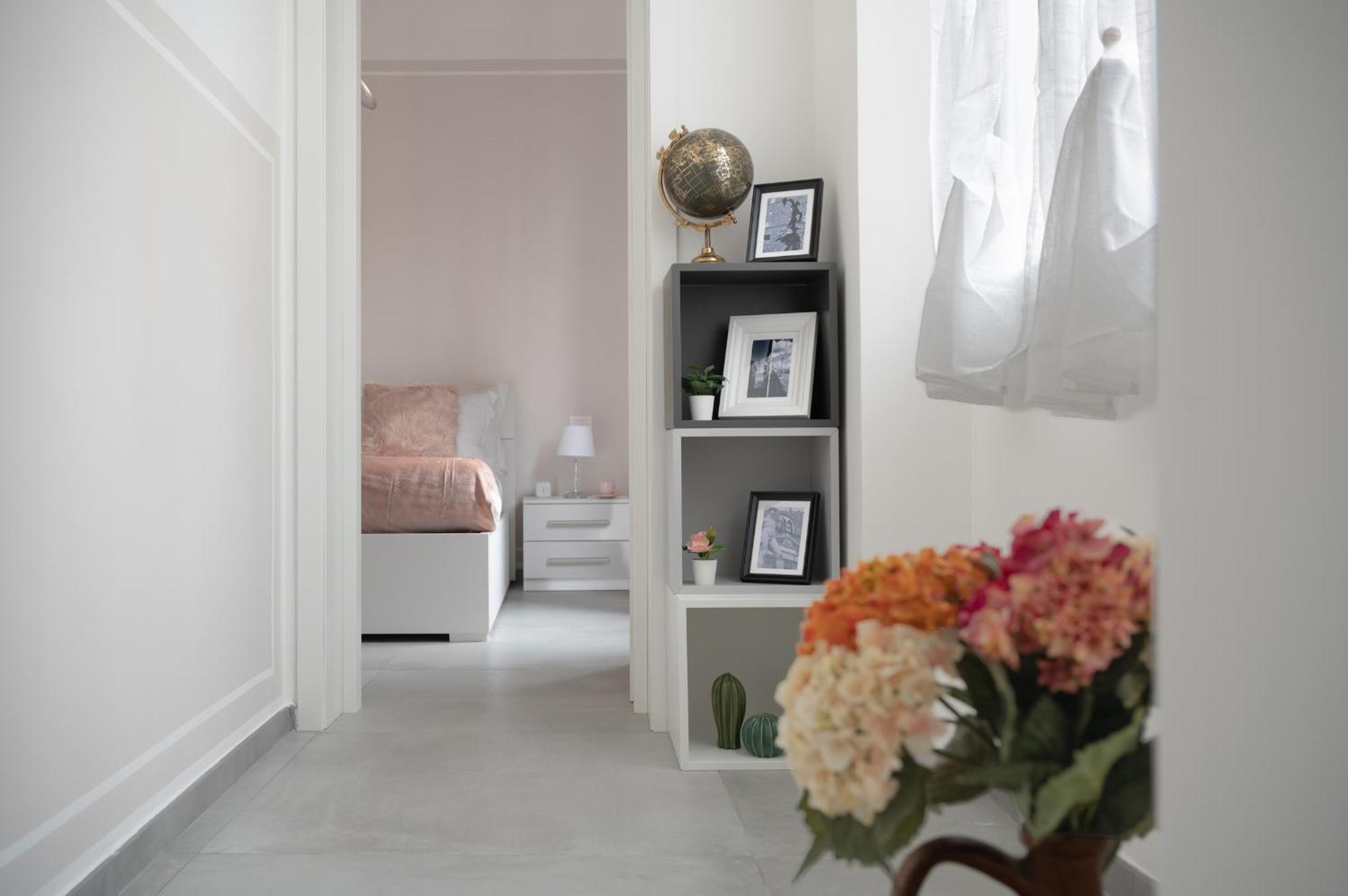 Via Ponte Alle Mosse, 19 - Florence Charming Apartments - A Chic, Newly Renovated Apartment Near Tram Leopolda, A Few Min From Downtown Exterior foto